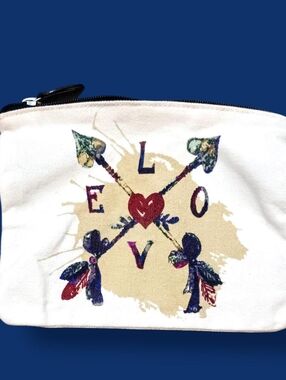 LOVE Arrow Canvas Cosmetic Pouch - White